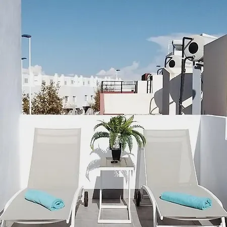 Modern Townhouse In Torrevieja, Costa Blanca Daire *